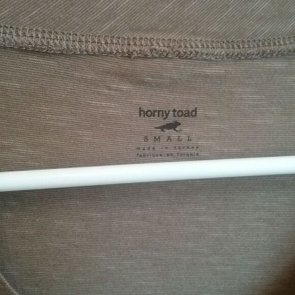 HORNY TOAD SHORT SLEEVE COLOR BLOCK T-SHIRT. SMALL‎ - Picture 2 of 4